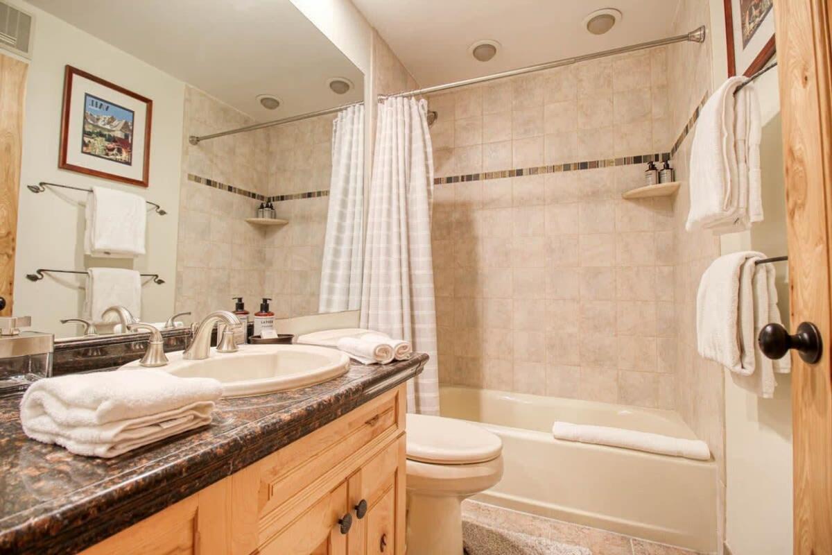 Unit 520 - 3Br Condo With Balcony Views Avon Kültér fotó